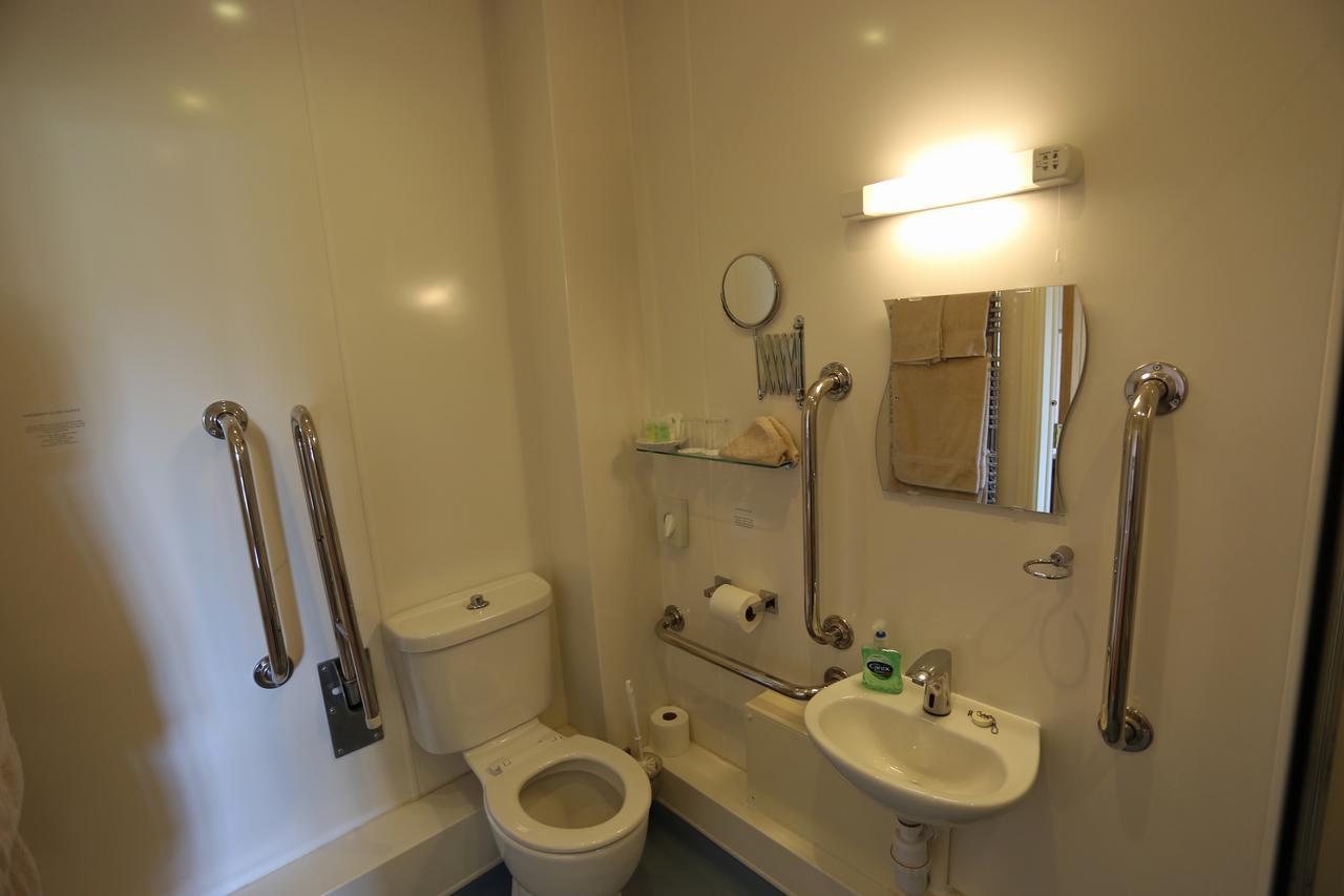 Redlands Farm Bed & Breakfast Stanwick  Екстер'єр фото